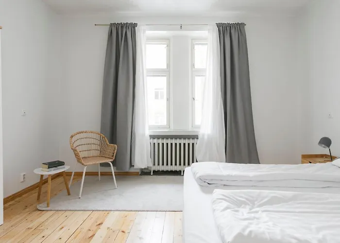 2ndhomes & Spacious 85m2 In Yrjoenkatu *