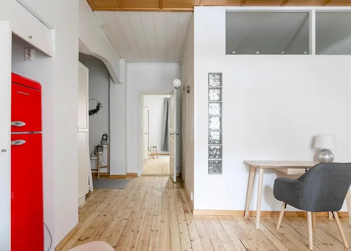 2ndhomes & Spacious 85m2 In Yrjoenkatu